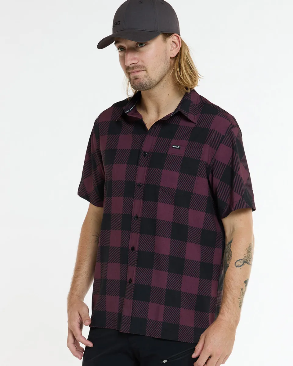 DHaRCO Mens Tech Party Shirt | Nelson Hot
