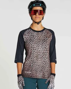 DHaRCO Womens 3/4 Sleeve Jersey | Leopard Store
