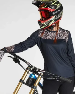 DHaRCO Womens Gravity Jersey | Leopard Shop