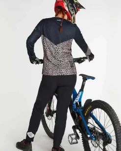 DHaRCO Womens Gravity Jersey | Leopard Shop