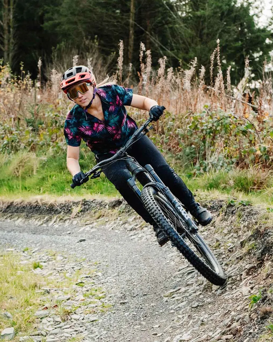 DHaRCO Womens Tech Party Shirt | Dark Fern Clearance