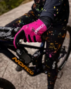 DHaRCO Womens Trail Glove | Chili Peppers Online